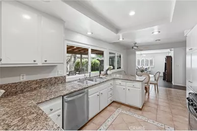 5872 Meadowbrook Drive, Huntington Beach, CA 92649 - Photo 19