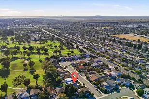 5872 Meadowbrook Dr, Huntington Beach, CA 92649 - Photo 61