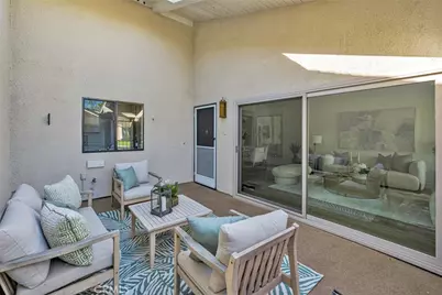 8605 Solano #1005-B, Huntington Beach, CA 92646 - Photo 5
