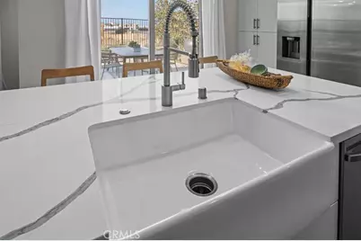 15881 Blue Copper Way, Fontana, CA 92336 - Photo 9