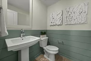 15881 Blue Copper Wy, Fontana, CA 92336 - Photo 11