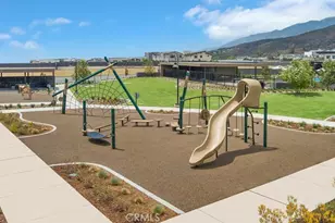 15881 Blue Copper Wy, Fontana, CA 92336 - Photo 45