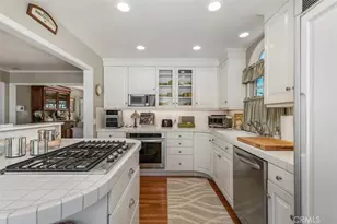 525 Hazel Dr, Corona del Mar, CA 92625 - Photo 11