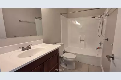 23512 Lampara Drive, Valencia, CA 91355 - Photo 13