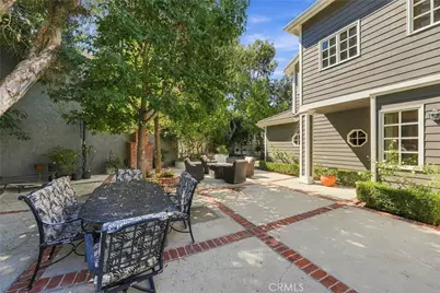 16261 Santa Barbara Lane, Huntington Beach, CA 92649 - Photo 7