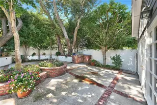 16261 Santa Barbara Ln, Huntington Beach, CA 92649 - Photo 9