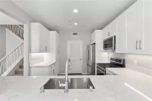 3373 Watermarke, Irvine, CA 92612 - Photo 15