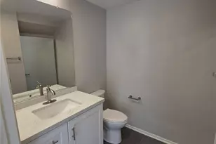 3373 Watermarke, Irvine, CA 92612 - Photo 9