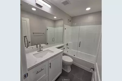 3373 Watermarke, Irvine, CA 92612 - Photo 19
