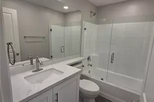 3373 Watermarke, Irvine, CA 92612 - Photo 19