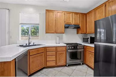 7 Dynasty Court, Irvine, CA 92602 - Photo 17