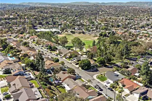 23752 Via Navarra, Mission Viejo, CA 92691 - Photo 43