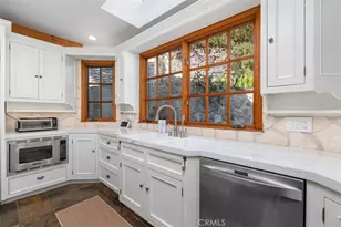 611 Country Club, Burbank, CA 91501 - Photo 9