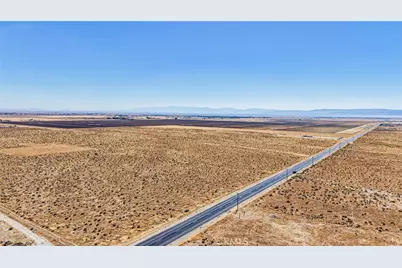 2705 90th Street, Rosamond, CA 93560 - Photo 11
