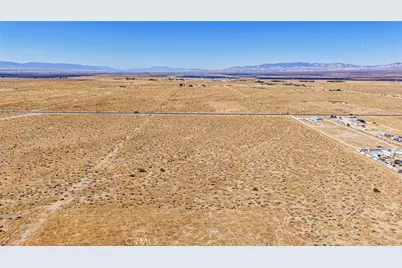 2705 90th Street, Rosamond, CA 93560 - Photo 19