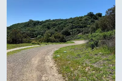 30271 Old Stage Road, Trabuco Canyon, CA 92676 - Photo 11