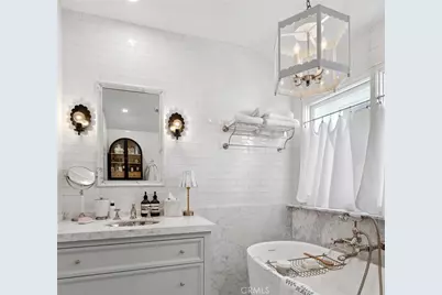 209 Diamond Avenue, Newport Beach, CA 92662 - Photo 35