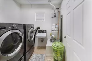 9882 W Broadway, Anaheim, CA 92804 - Photo 21