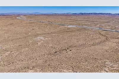 20056 State Highway 58, Hinkley, CA 92347 - Photo 9