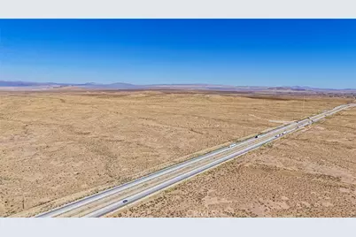 20059 State Highway 58, Hinkley, CA 92347 - Photo 3