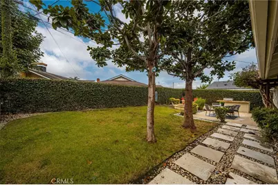 17751 Lewis, Huntington Beach, CA 92647 - Photo 31