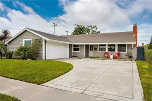 17751 Lewis, Huntington Beach, CA 92647 - Photo 3