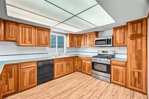 7161 Lullaby Ln, Stanton, CA 90680 - Photo 15