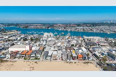 412 E Oceanfront, Newport Beach, CA 92661 - Photo 53