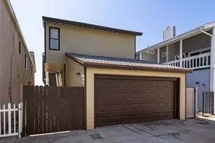 412 E Oceanfront, Newport Beach, CA 92661 - Photo 47