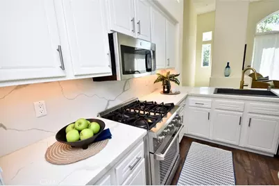 1103 Solvay Aisle, Irvine, CA 92606 - Photo 11
