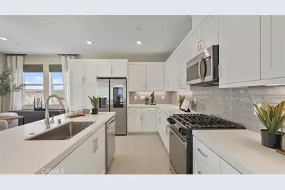 27451 Novella Lane, Valencia, CA 91381 - Photo 3