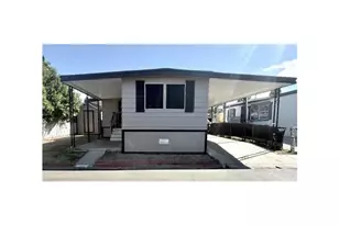 1097 N State Street, Hemet, CA 92543 - Photo 1