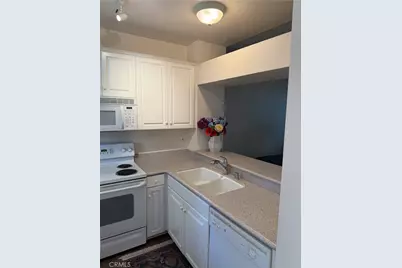 20331 Bluffside #309, Huntington Beach, CA 92646 - Photo 3