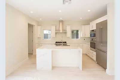 241 E 19th Street, Costa Mesa, CA 92627 - Photo 7