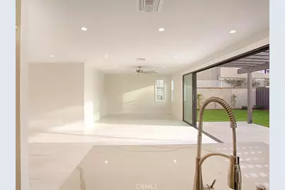 241 E 19th Street, Costa Mesa, CA 92627 - Photo 13