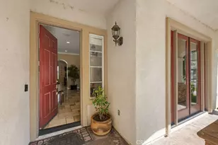 135 Custer Cir, Corona, CA 92881 - Photo 9