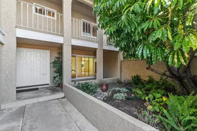 15581 Wild Plum Circle, Huntington Beach, CA 92647 - Photo 5