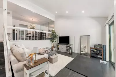 6226 1/2 Shoup, Woodland Hills, CA 91367 - Photo 3