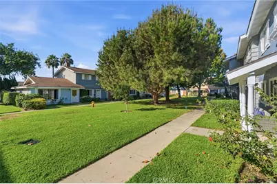 10132 Hull Drive, Huntington Beach, CA 92646 - Photo 21