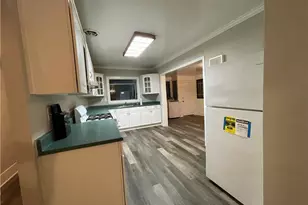 210 N Berendo St, Los Angeles, CA 90004 - Photo 9