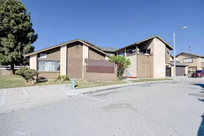 1031 W Central, Santa Ana, CA 92707 - Photo 3