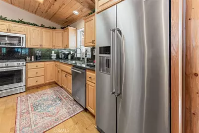 484 Catalina, Big Bear Lake, CA 92315 - Photo 7