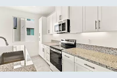 1315 W N Pinecrest Paseo (Canopy #29), Ontario, CA 91762 - Photo 11