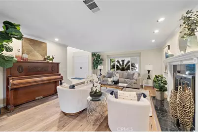 8566 Phoenix Avenue, Fountain Valley, CA 92708 - Photo 5