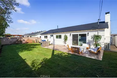 8352 Friesland, Huntington Beach, CA 92647 - Photo 21