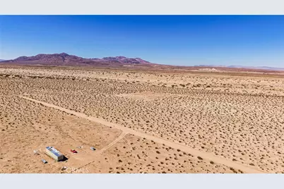 43030 Hampton Drive, Newberry Springs, CA 92365 - Photo 11