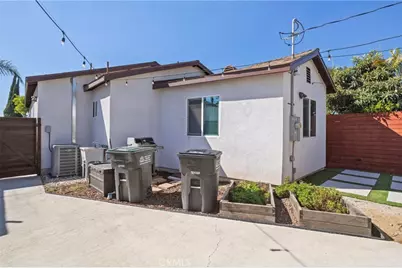 5979 Hereford, Los Angeles, CA 90022 - Photo 29