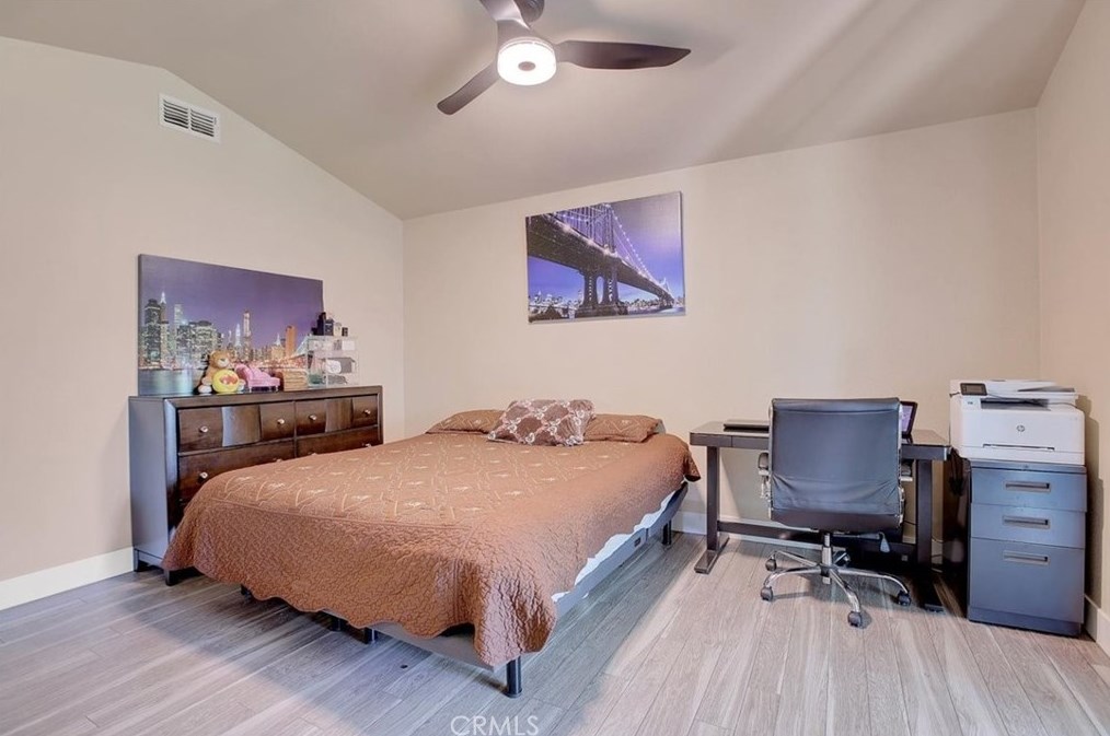 5 Kam Ct, Sacramento CA  95838-1500 exterior