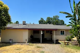 1134 12th St, Oroville, CA 95965 - Photo 5