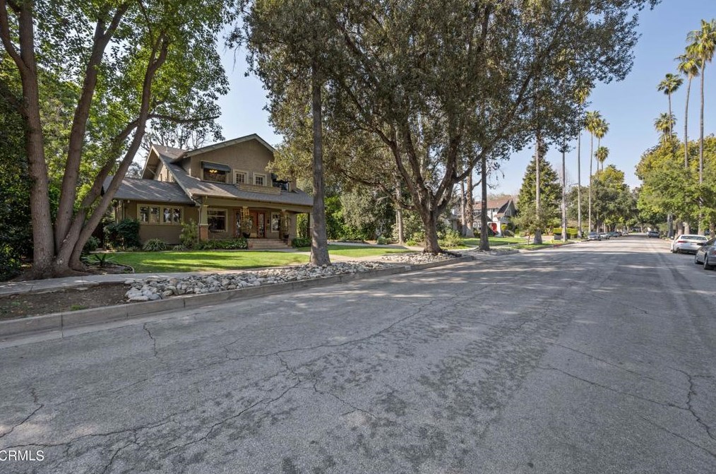 1801 Wayne Ave, South Pasadena CA  91030-4936 exterior